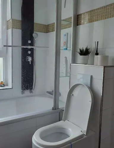 Homeoffice Kueche Wlan Tv Mit Terrasse&grill +fahrrad Hove (Rhein-Sieg)