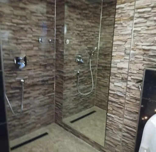 Apartmán Homeoffice Kueche Wlan Tv Mit Terrasse&grill +fahrrad Hove (Rhein-Sieg)